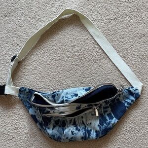 Wild Fable Blue Tie-Dye Fanny Pack
